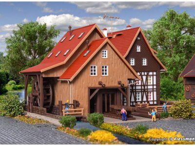 47713  Tonbachmühle med møllehjul og savport